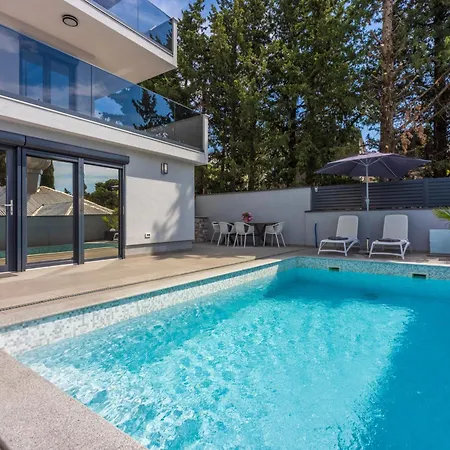 Oasis 3 - Maxim - Hr-10679-03 By Interhome Appartement Crikvenica